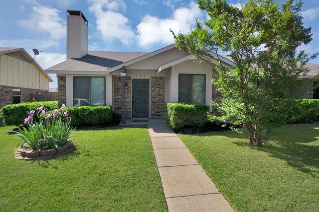 Garland, TX 75043,104 Kings Row