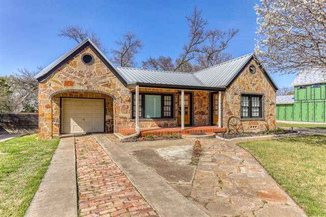 Weatherford, TX 76086,520 W Spring Street