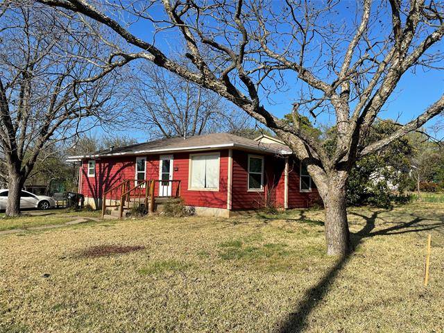 Denison, TX 75020,1331 W Sears Street