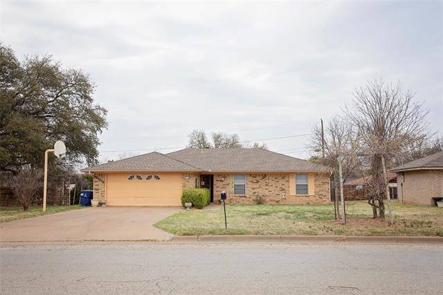 Graham, TX 76450,1211 Pine Tree Road