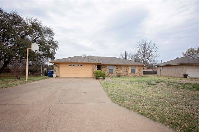 Graham, TX 76450,1211 Pine Tree Road