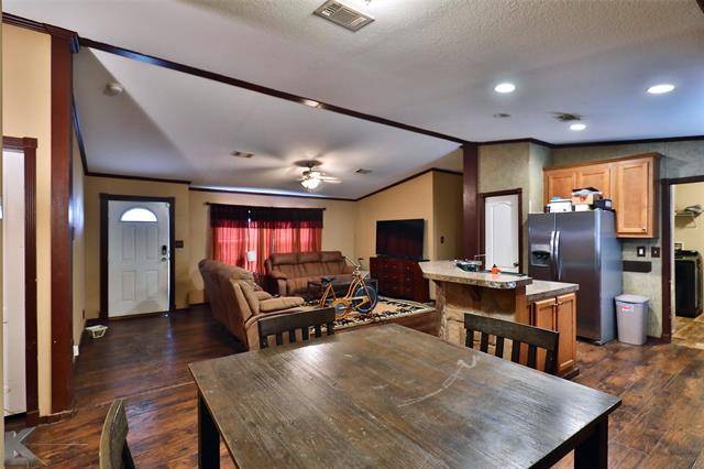 Tye, TX 79603,722 Spinks Road