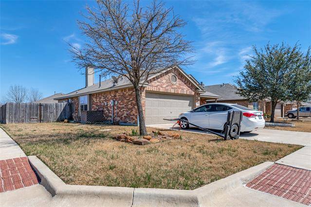 Saginaw, TX 76131,157 Spring Hollow Drive