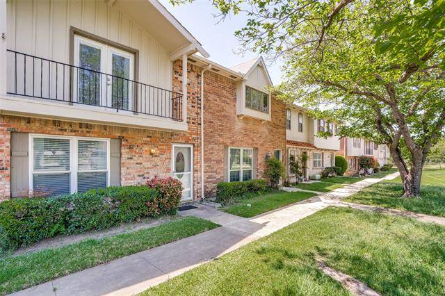 Grand Prairie, TX 75052,51 W Townhouse Lane