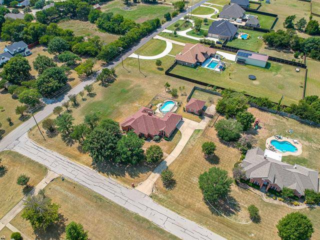 Ovilla, TX 75154,204 Winding Way Court