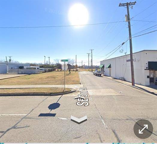 Grand Prairie, TX 75050,301 E Main Street