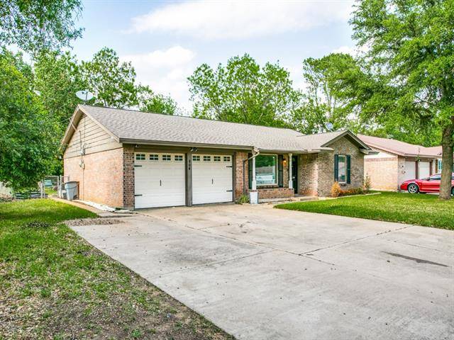 Hurst, TX 76053,864 W Redbud Drive