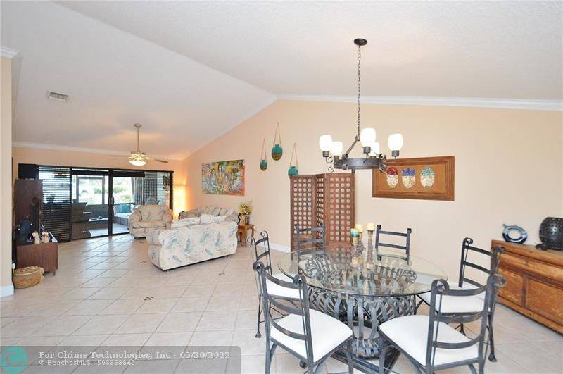 Weston, FL 33326,292 Fairway Cir  #292