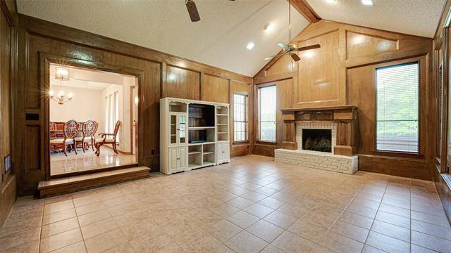 Oak Leaf, TX 75154,502 Winding Creek Trail