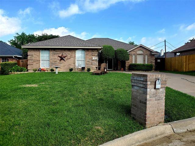 Burleson, TX 76028,505 Larkspur Court