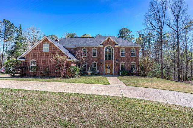 Minden, LA 71055,918 Country Club Circle