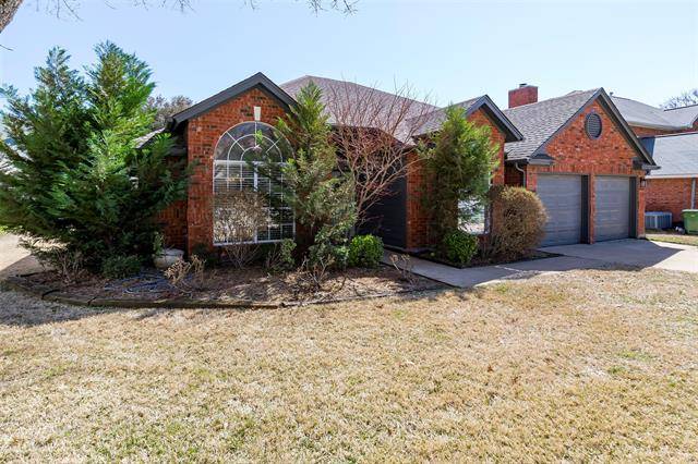 Grapevine, TX 76051,3361 Summerfield Drive