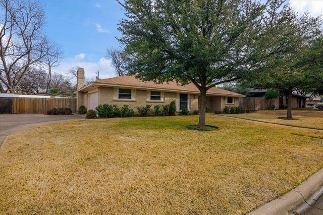 Arlington, TX 76012,1729 Ridgeview Drive