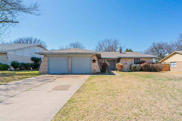 Arlington, TX 76014,2502 Savannah Court