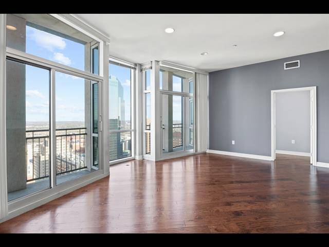 Fort Worth, TX 76102,500 Throckmorton Street #2401