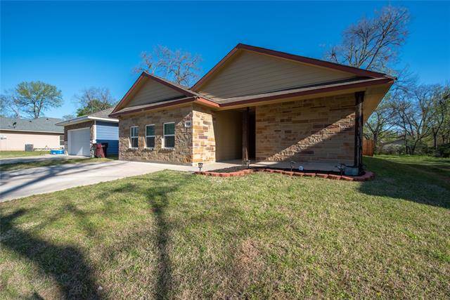 Bonham, TX 75418,719 E 6th Street