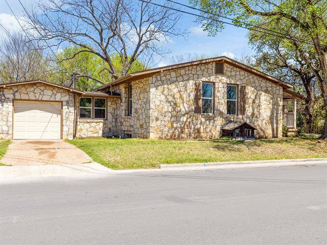 Granbury, TX 76048,410 W Rucker Street