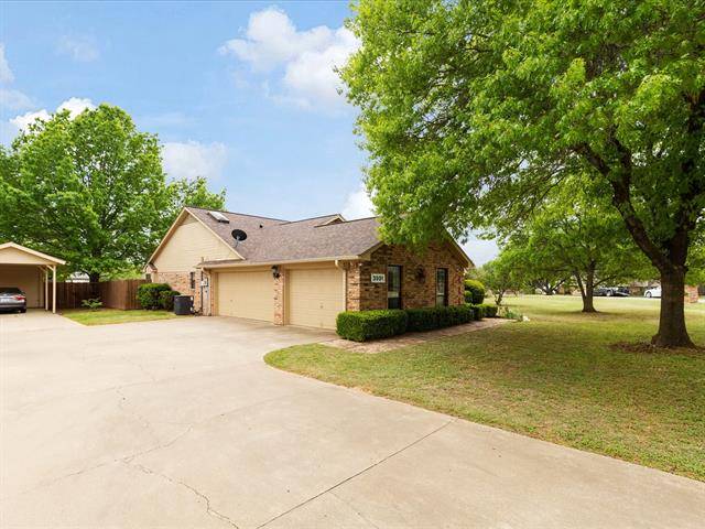 Granbury, TX 76049,3901 Buena Vista Circle