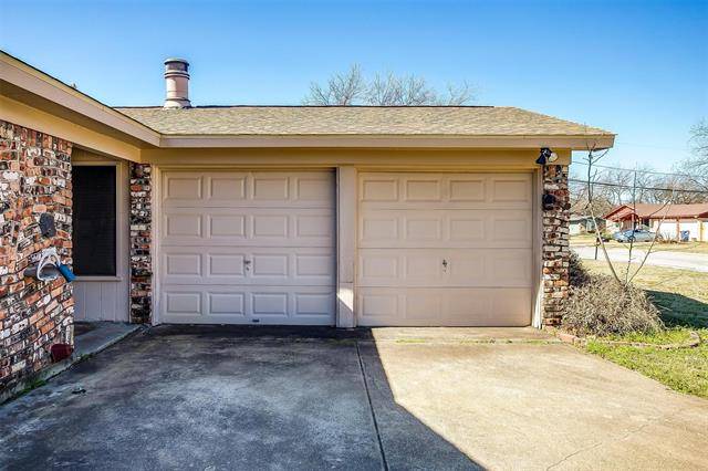 Burleson, TX 76028,216 NE Craig Street