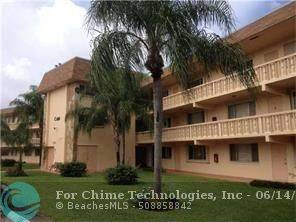 Palm Springs, FL 33461,600 E Village Green Ct  #222