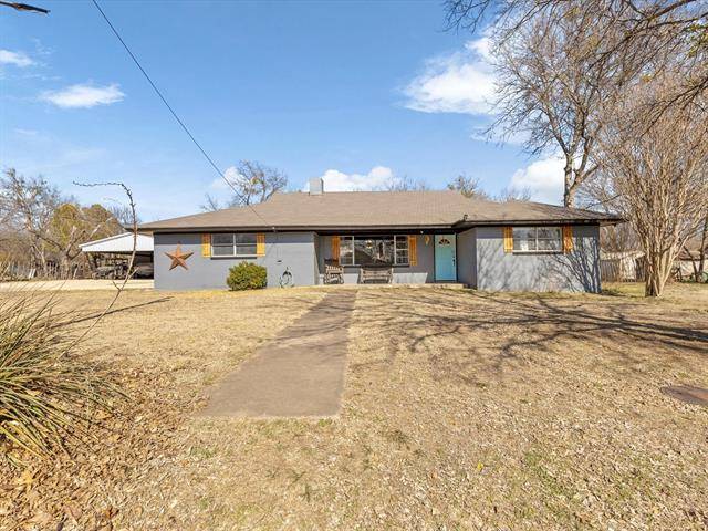 Walnut Springs, TX 76690,250 6th Street