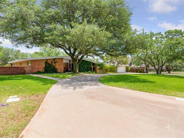 Cleburne, TX 76033,1311 W Westhill Drive