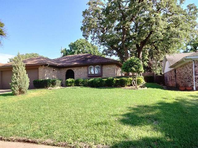 Bedford, TX 76021,1636 Bedford Oaks Drive