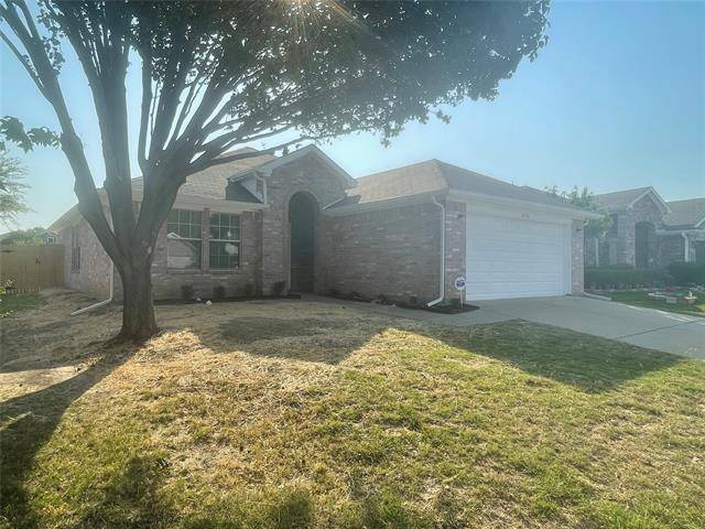 Watauga, TX 76137,6836 Bluff View Drive