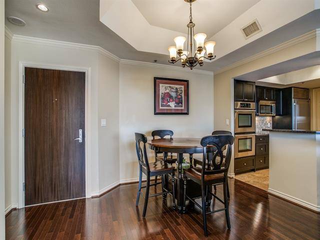 Dallas, TX 75225,5909 Luther Lane #905A