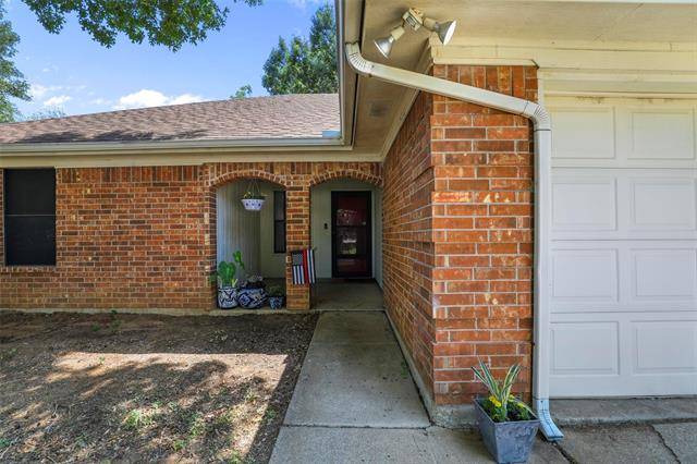 Burleson, TX 76028,824 Forest Court