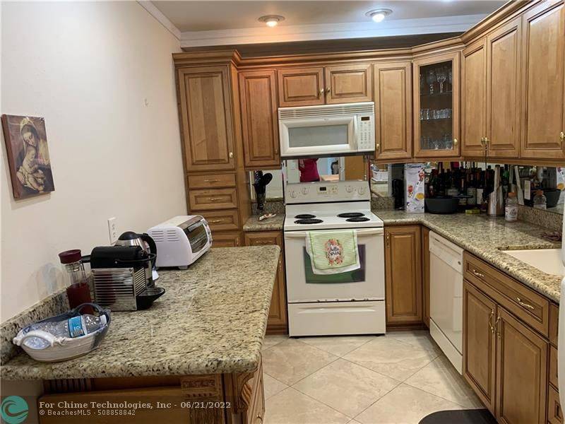 Boca Raton, FL 33432,2851 S Ocean Blvd  #3j