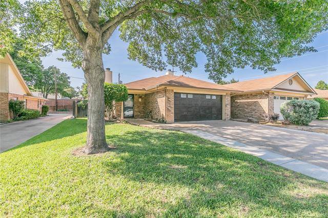 Hurst, TX 76054,214 Mountainview Drive