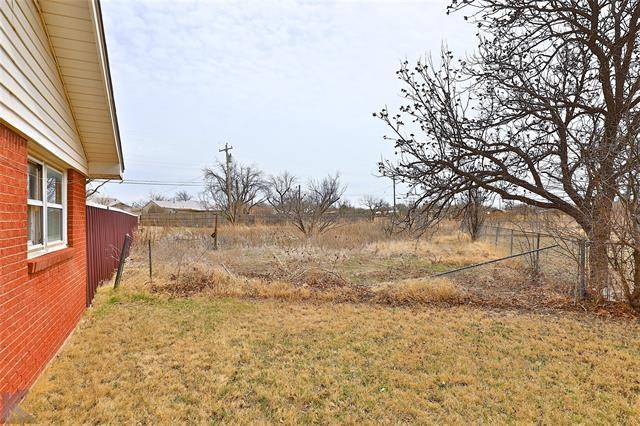 Anson, TX 79501,1305 WESTOVER Drive