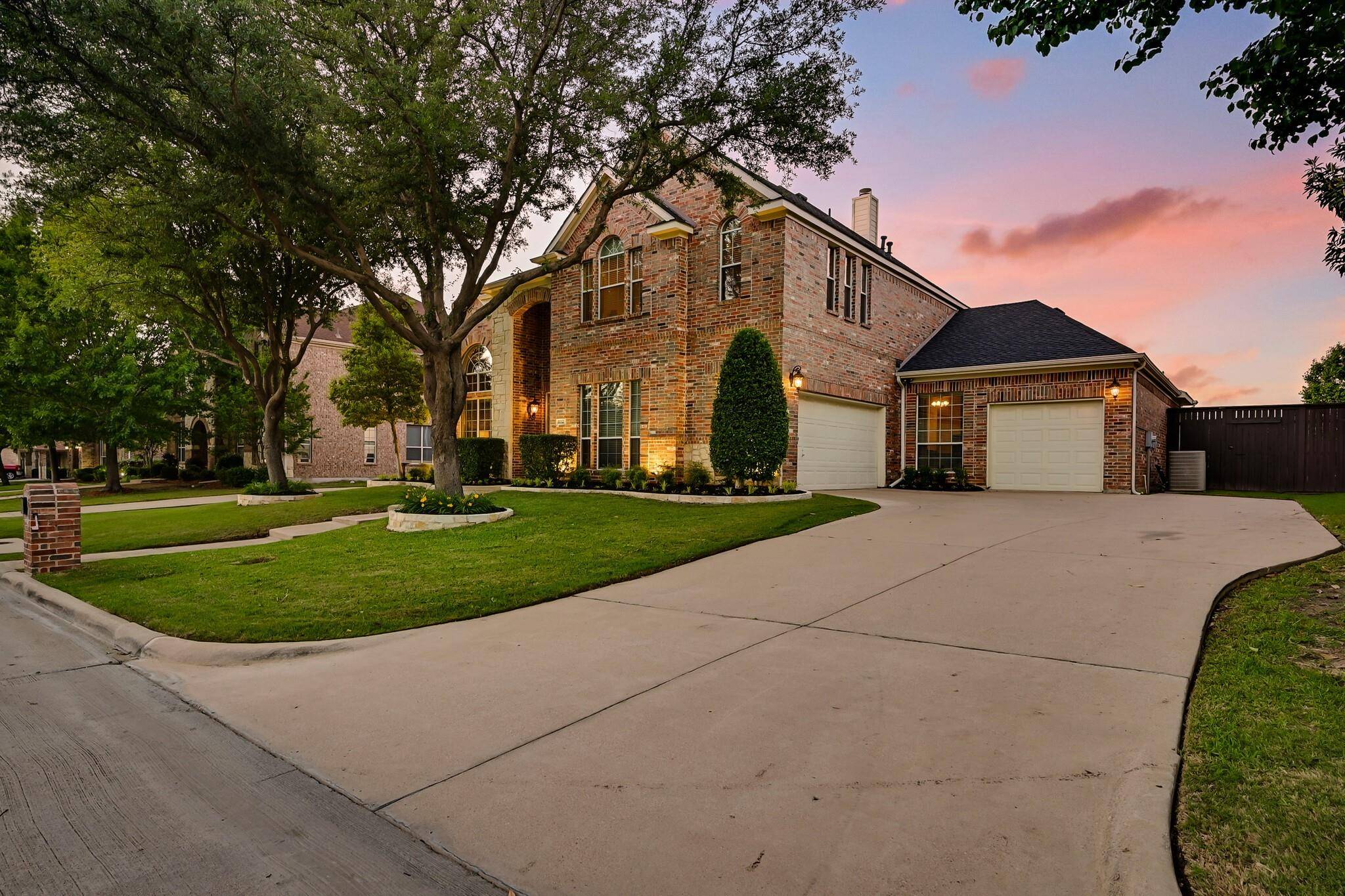 Mansfield, TX 76063,612 Walnut Bend Drive