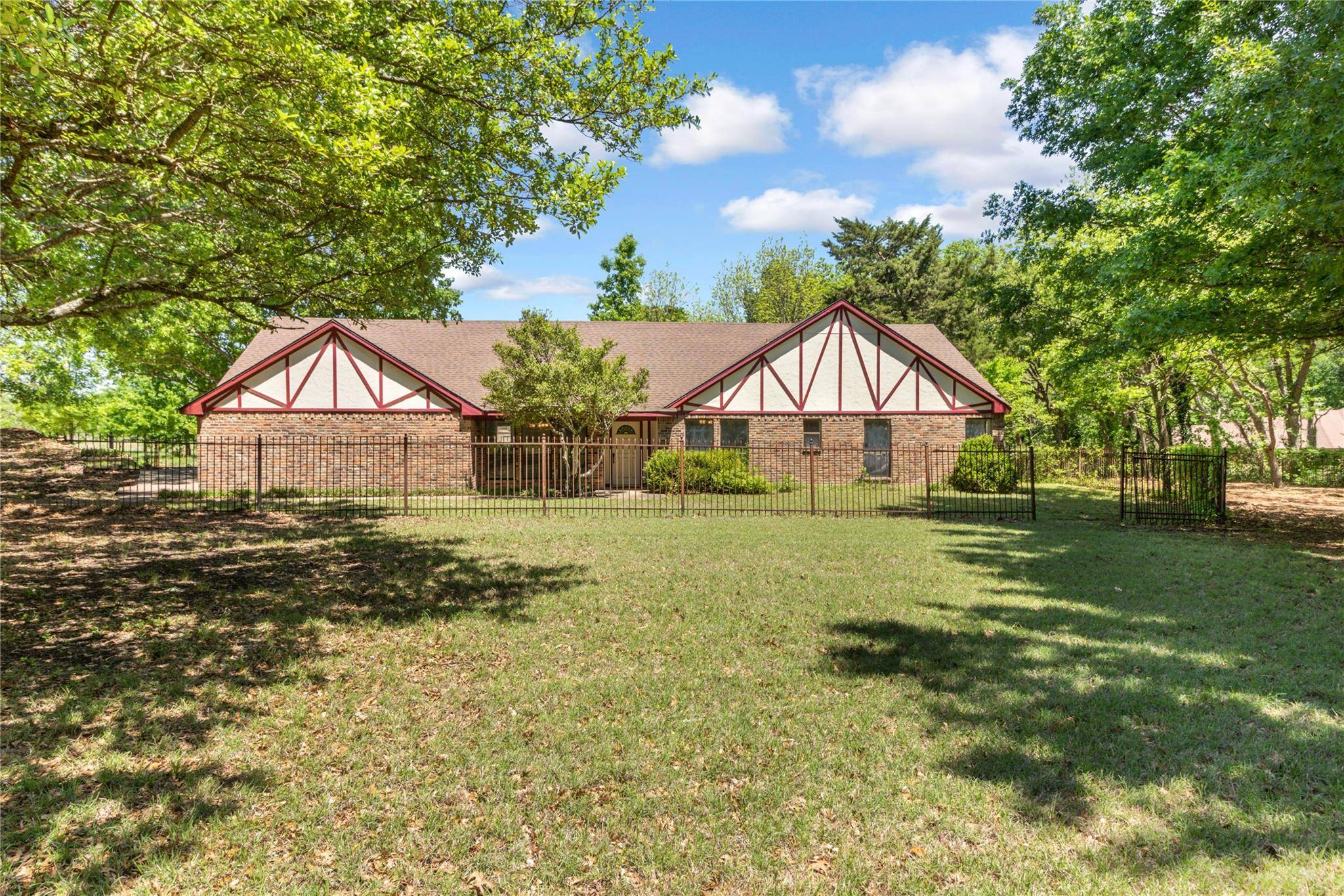 Sunnyvale, TX 75182,617 Pecan Creek Drive