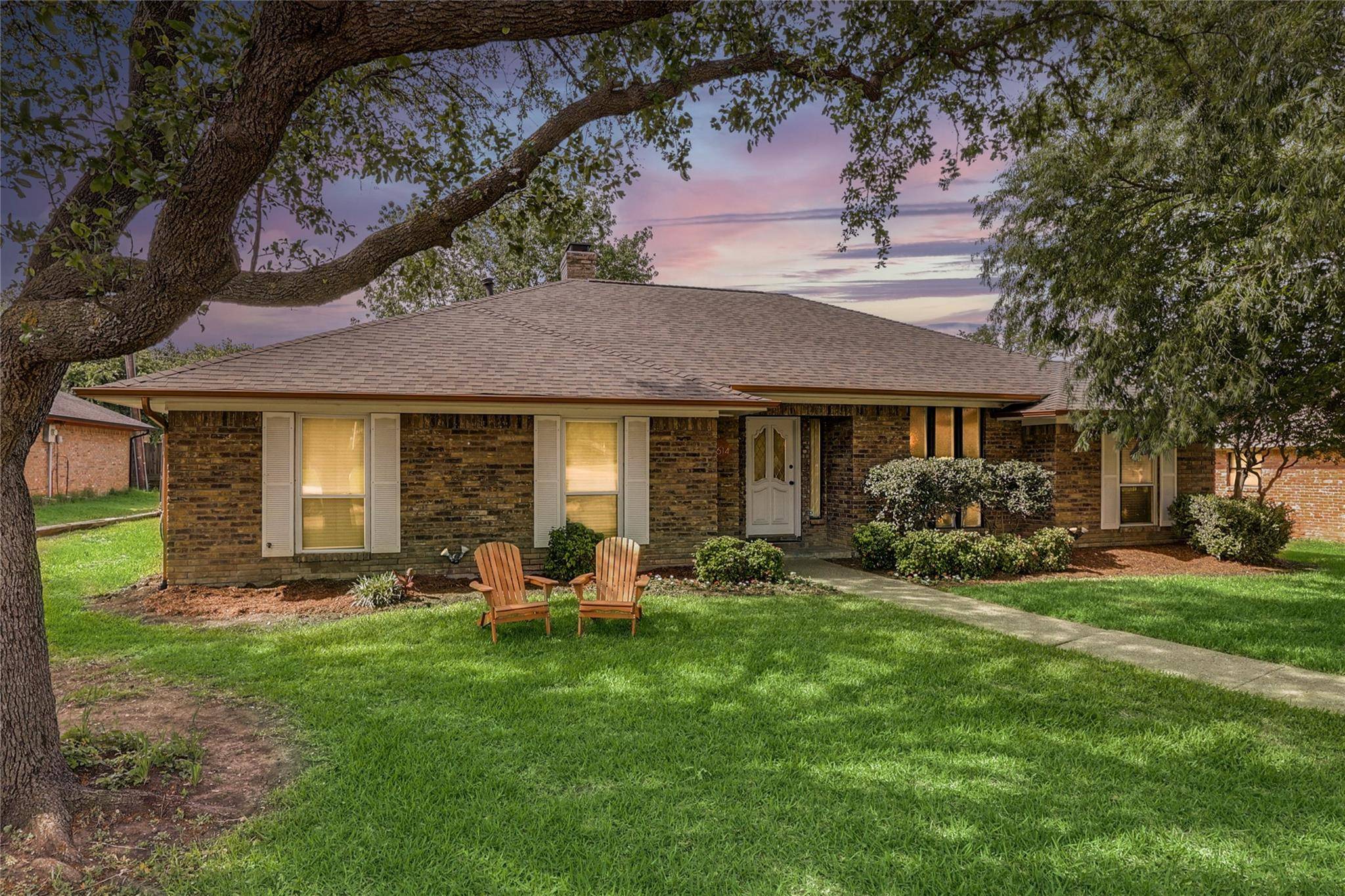 Carrollton, TX 75006,2614 Timberleaf Drive