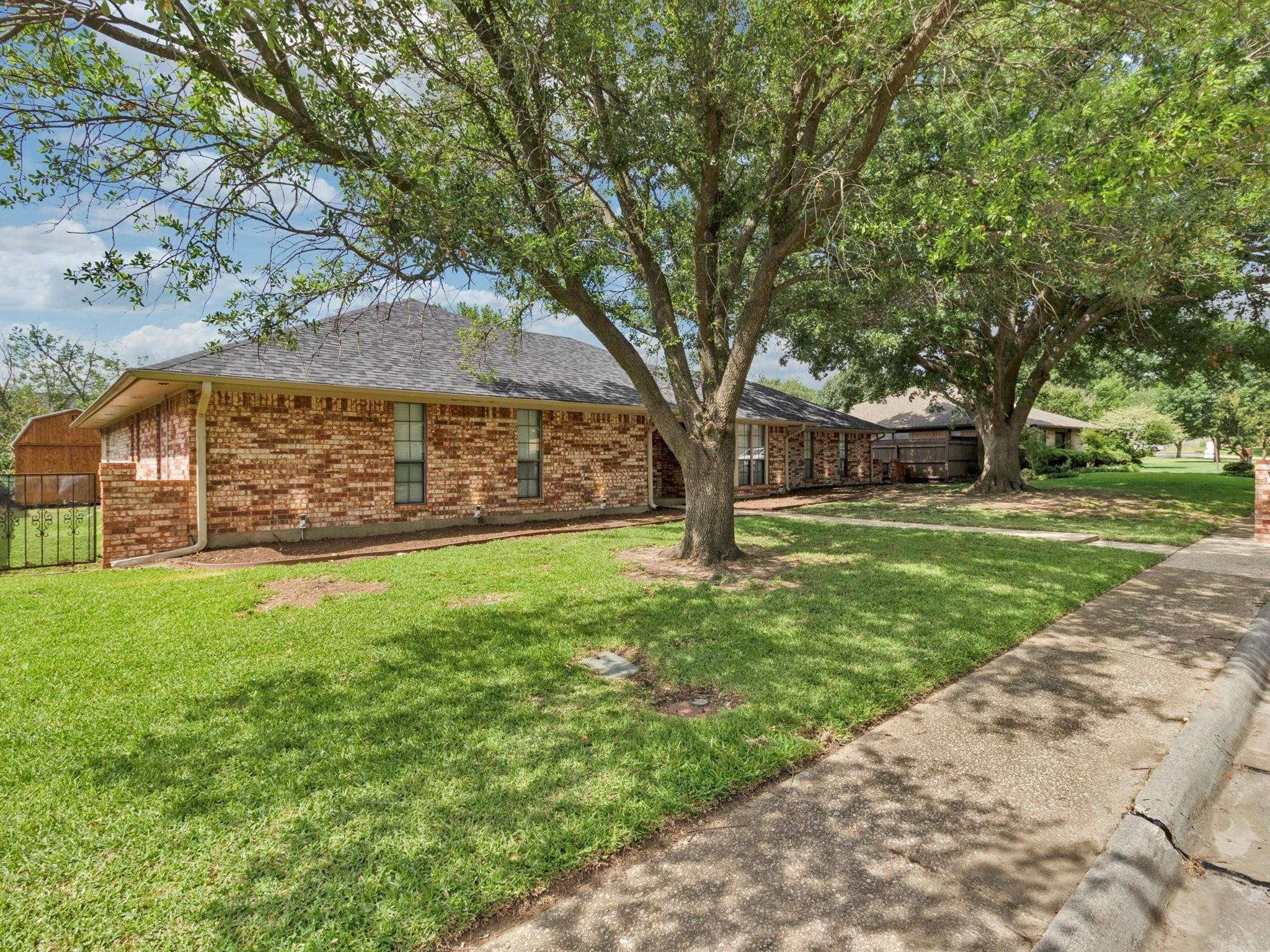 Gainesville, TX 76240,1908 Woodlawn Court