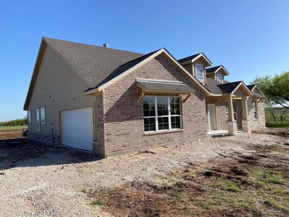 Rio Vista, TX 76093,325 Olde Knoll Place