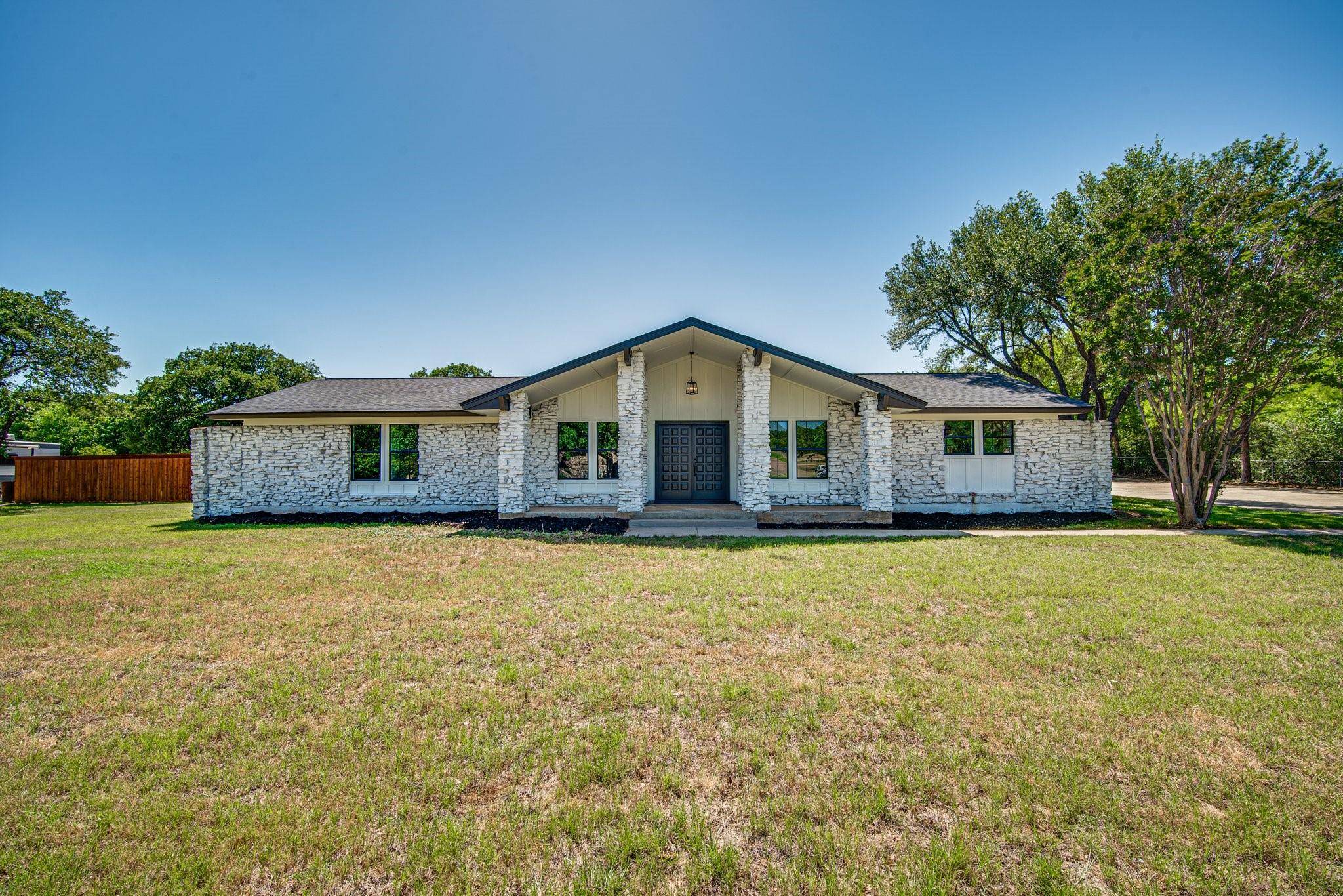 Burleson, TX 76028,108 Mccullar Road