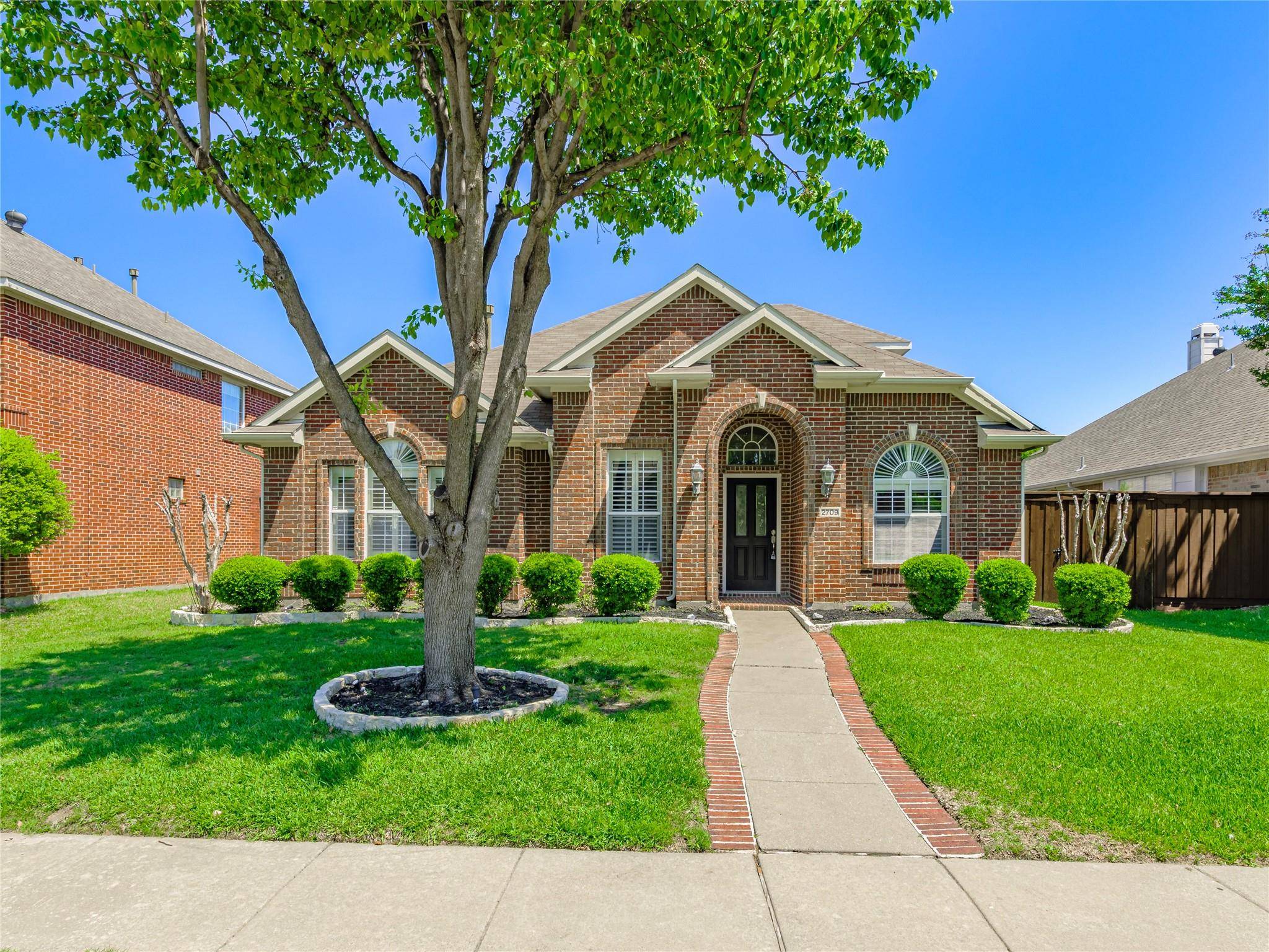 Plano, TX 75025,2709 Buck Hill Drive