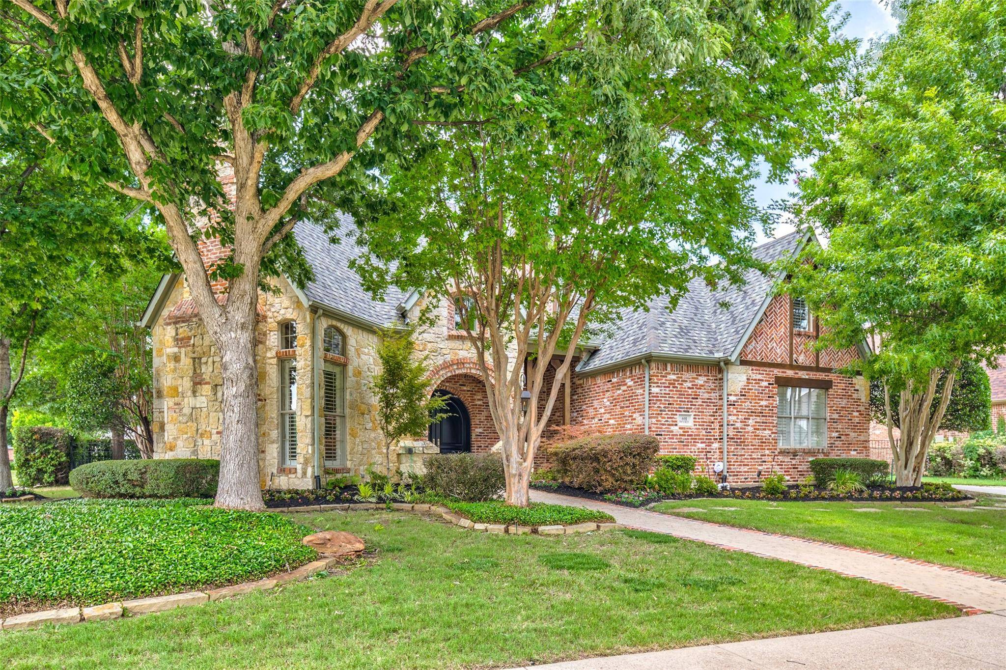 Coppell, TX 75019,601 Waverly Lane