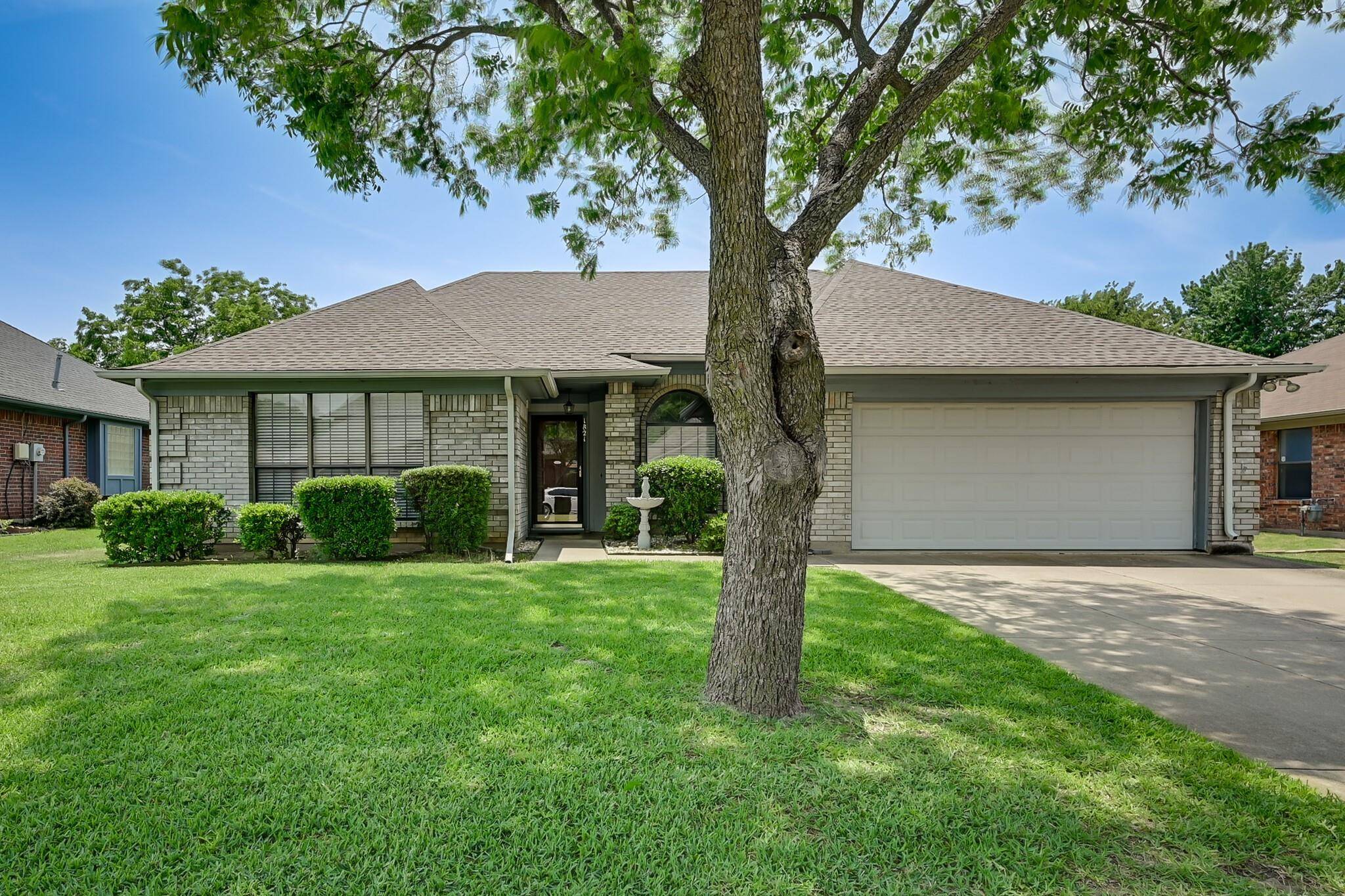 Grapevine, TX 76051,1821 Greenhaven Lane