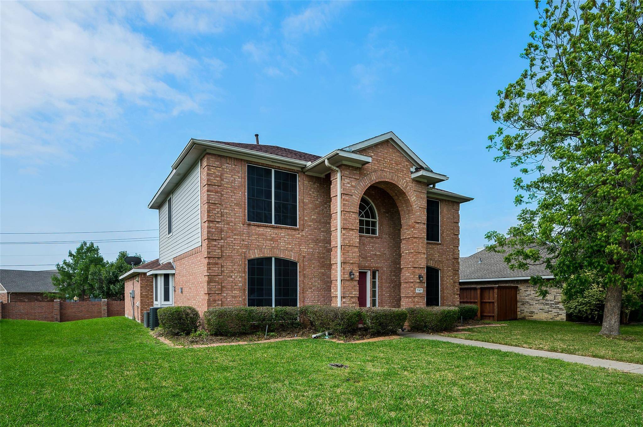 Carrollton, TX 75010,1140 Holly Drive