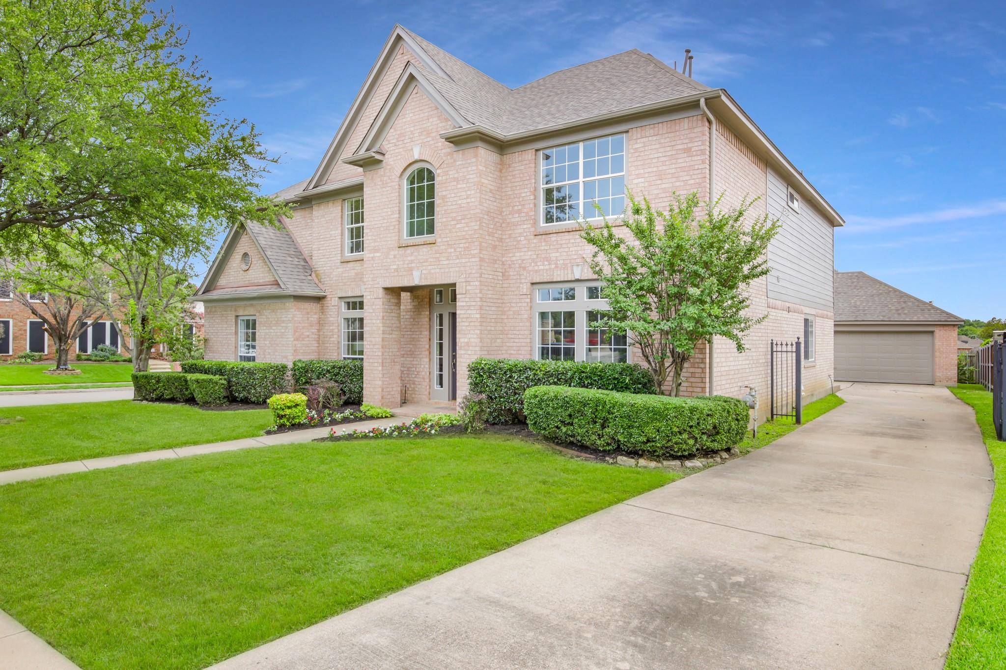 Keller, TX 76248,920 Creekhollow Court