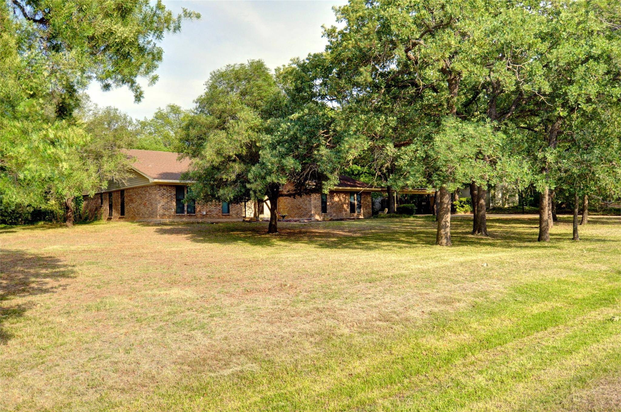 Burleson, TX 76028,765 Carol Lane