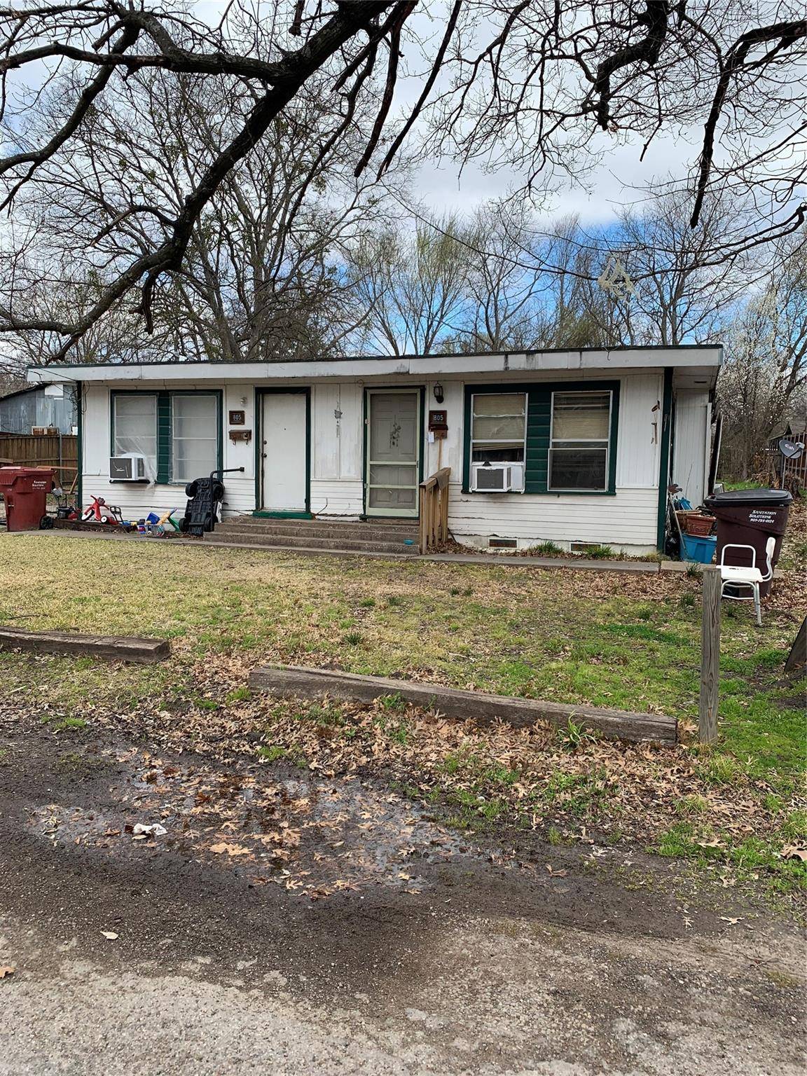 Bonham, TX 75418,805 E 12th Street