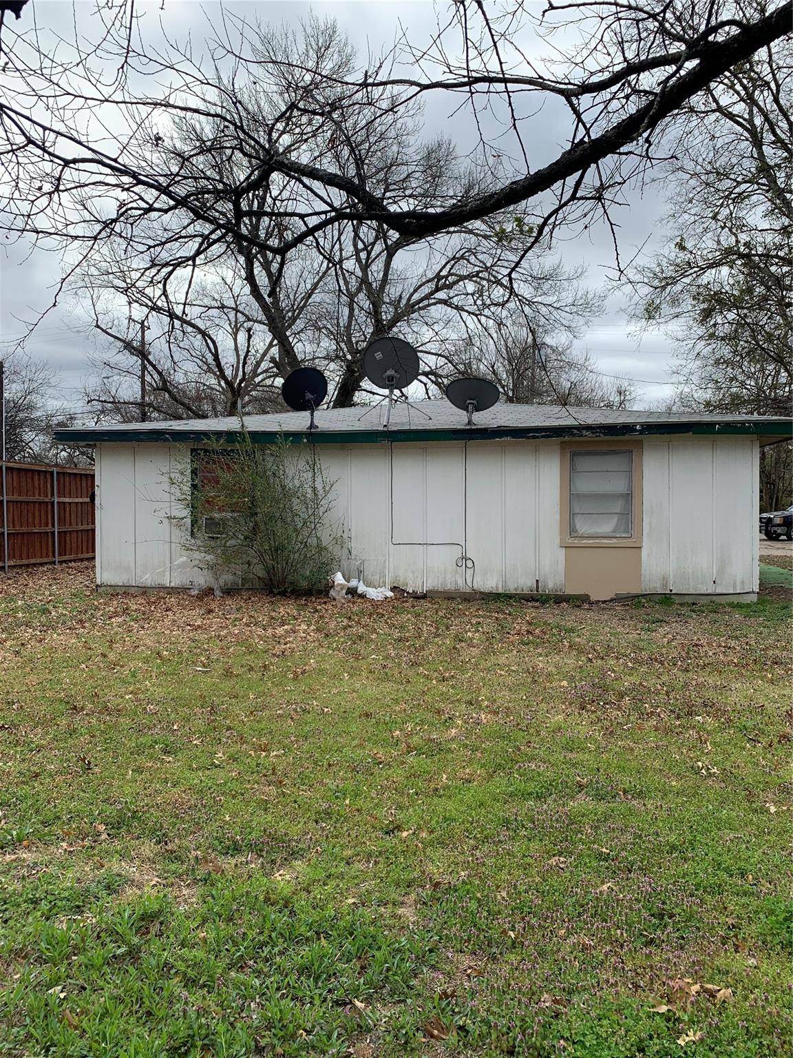 Bonham, TX 75418,805 E 12th Street