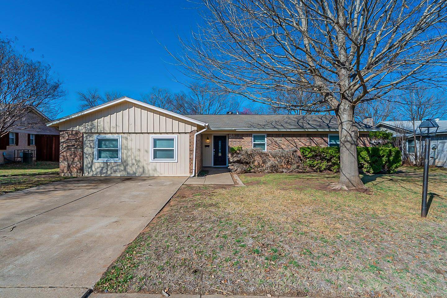 Crowley, TX 76036,904 Redbud Street