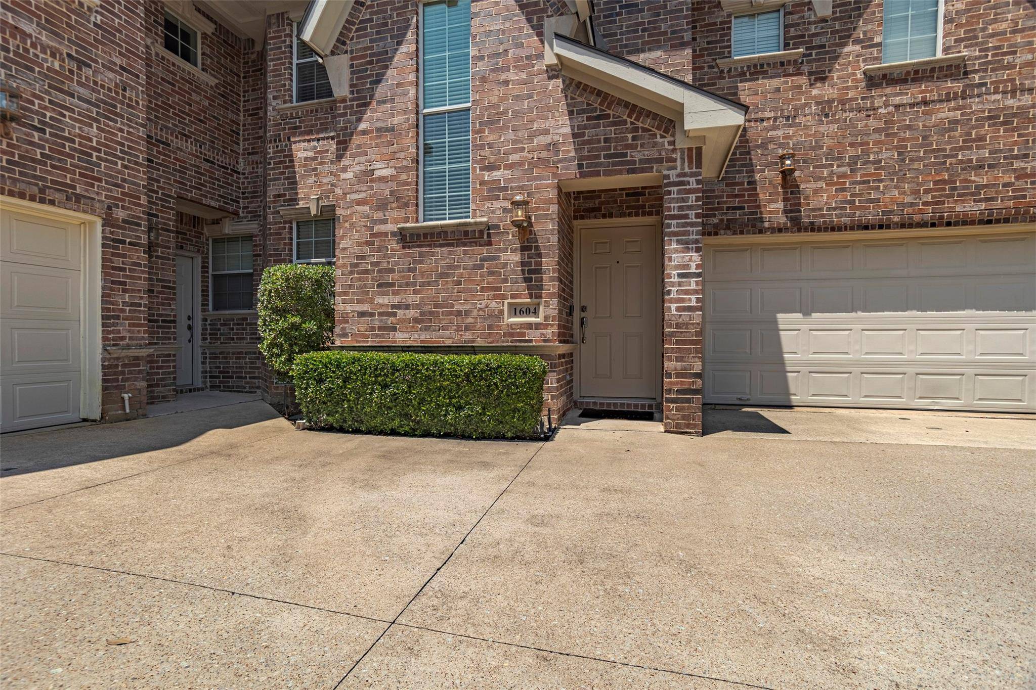 Allen, TX 75002,706 S Jupiter Road #1604