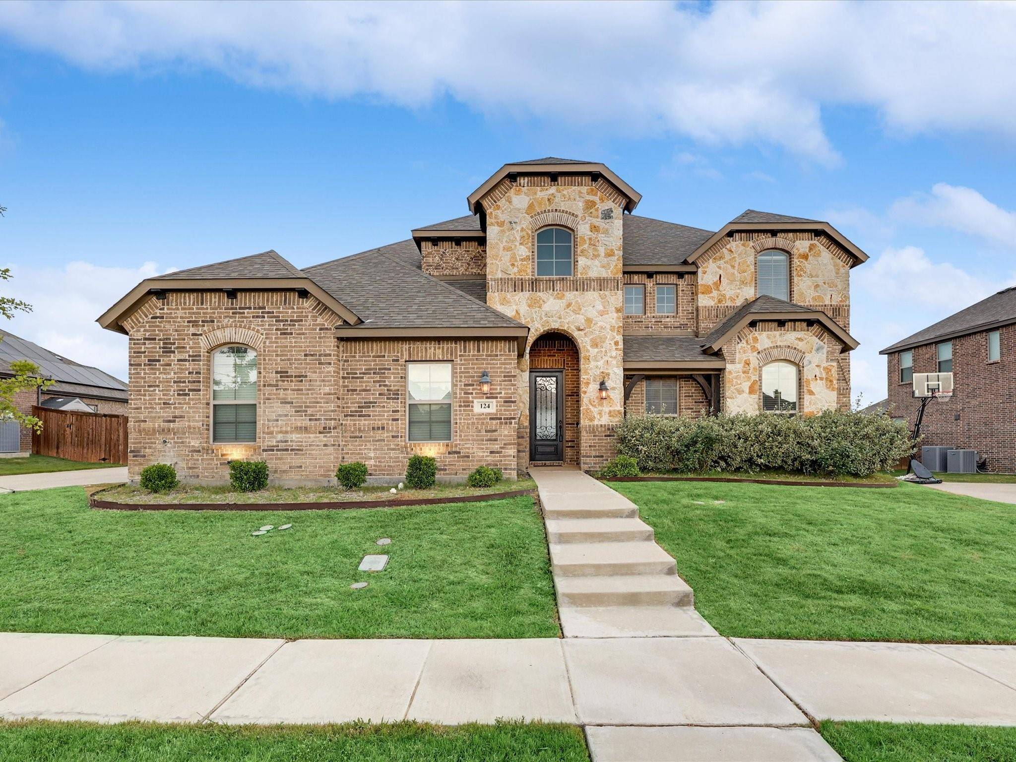 Burleson, TX 76028,124 St Elias Drive